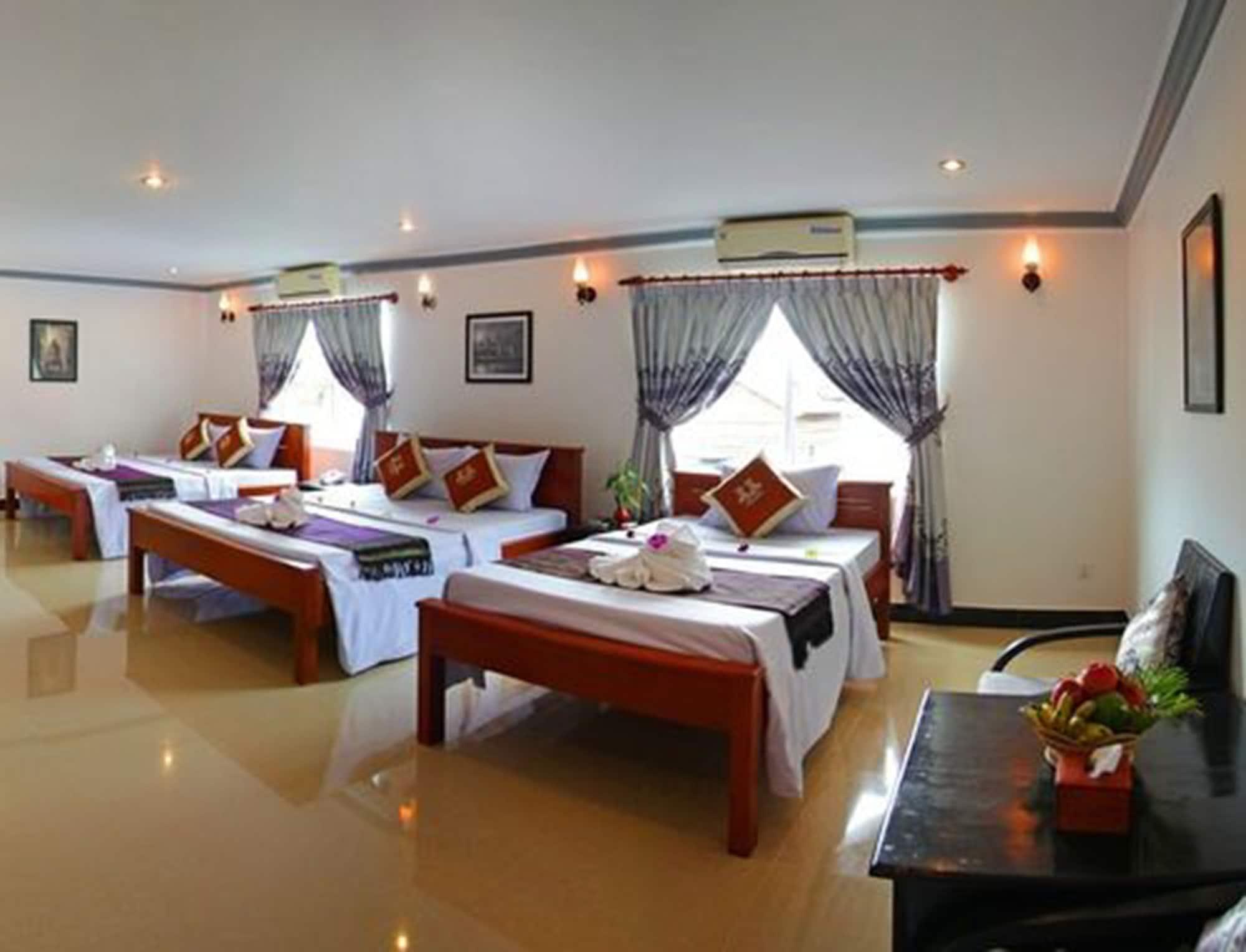 Parent Heritage Angkor Villa Siem Reap Buitenkant foto