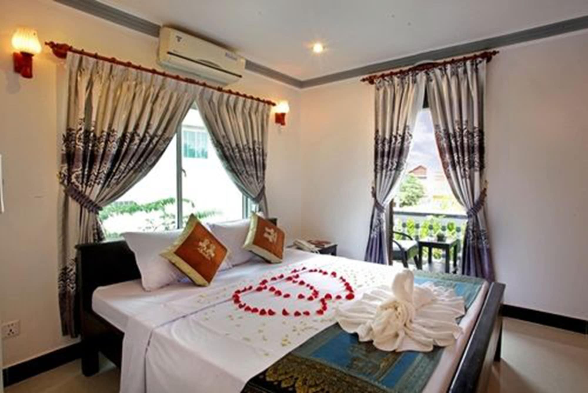 Parent Heritage Angkor Villa Siem Reap Buitenkant foto
