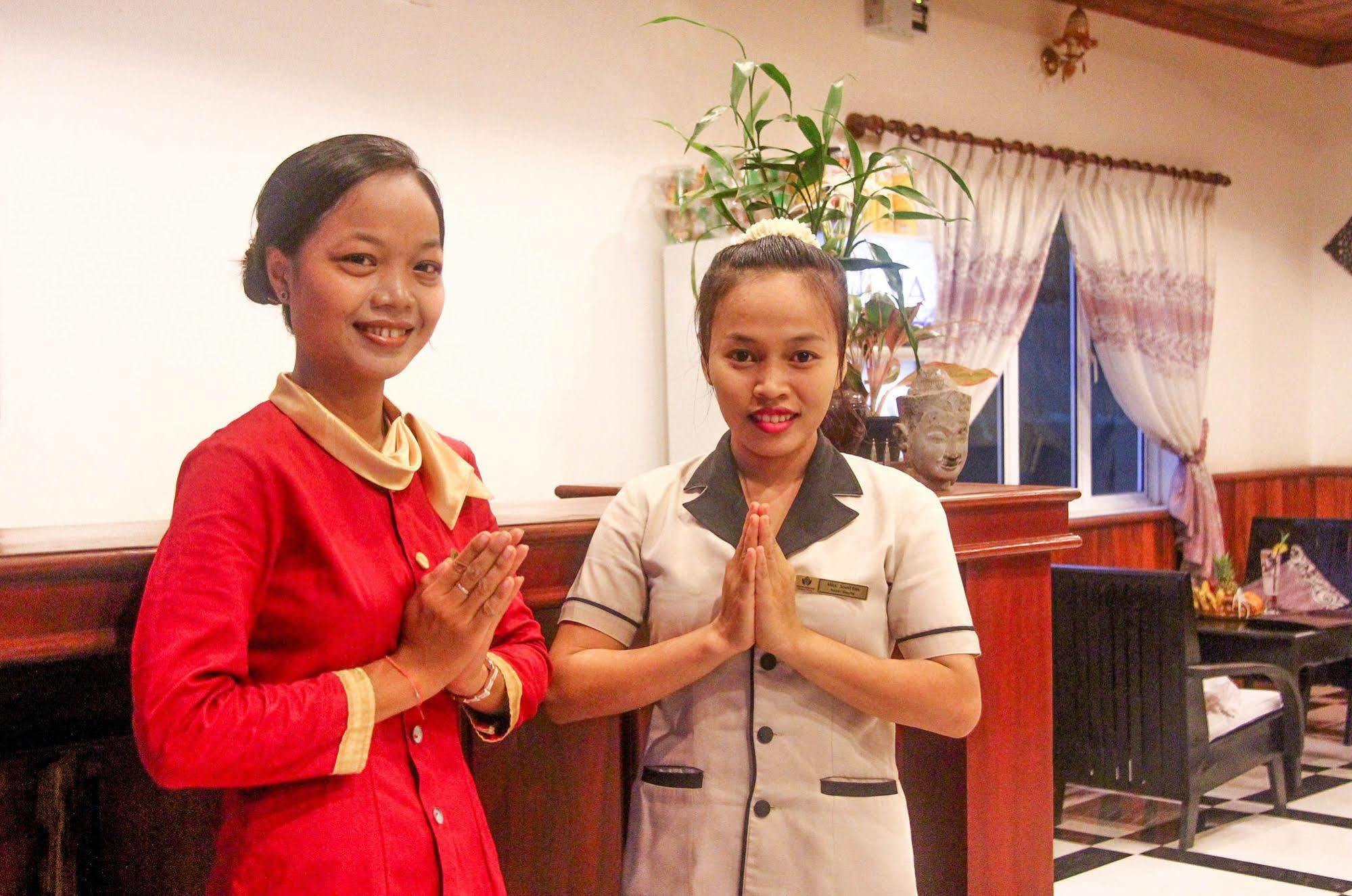 Parent Heritage Angkor Villa Siem Reap Buitenkant foto