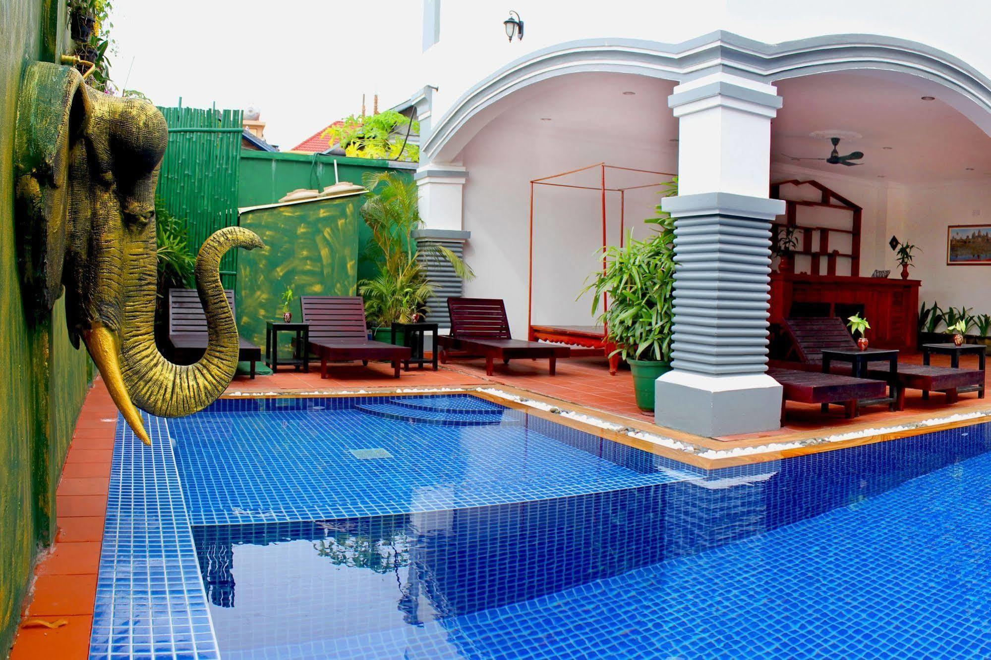 Parent Heritage Angkor Villa Siem Reap Buitenkant foto